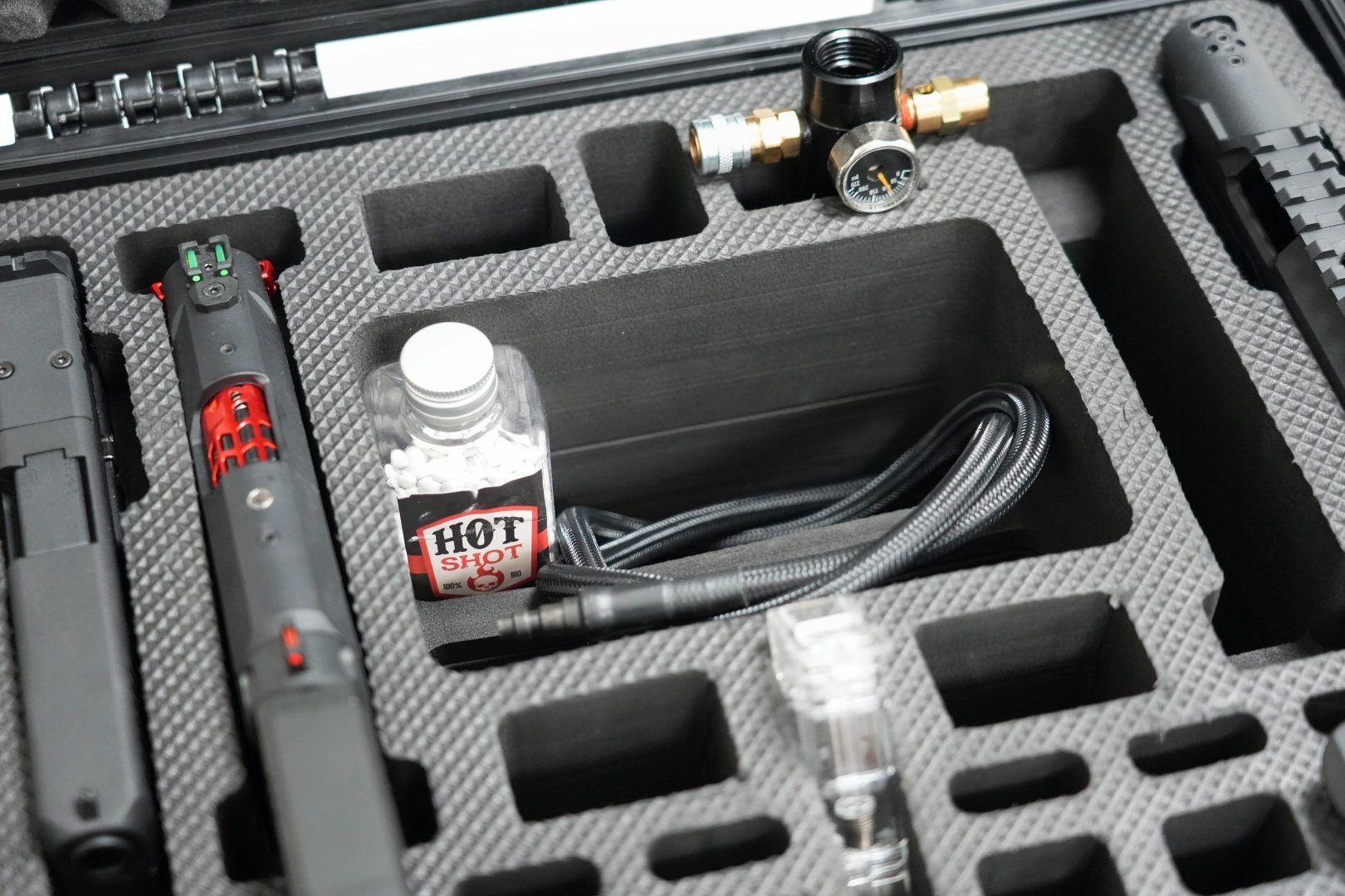 Pistolen- und Ausrüstungskoffer