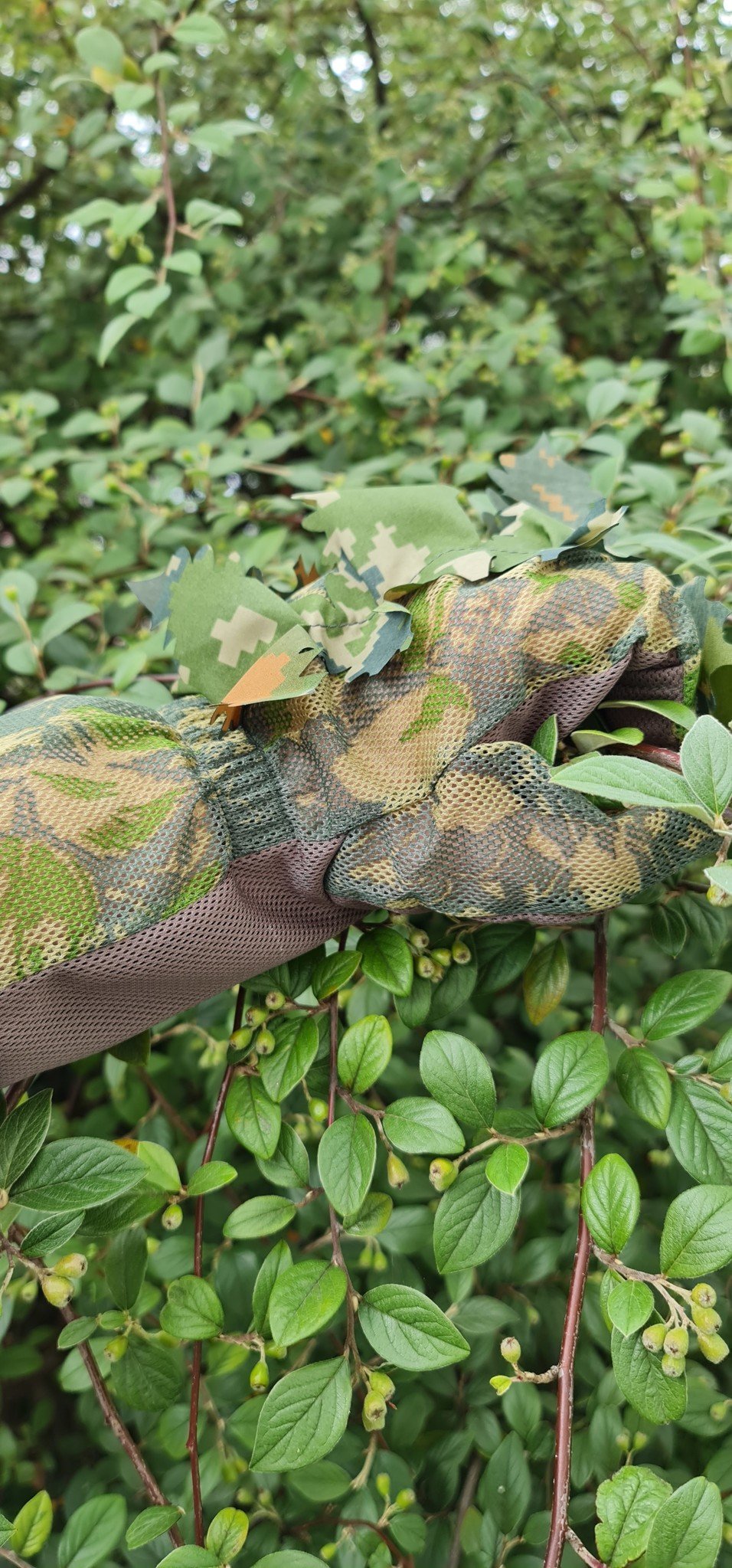 Green 3D Leaf Suit Gloves
