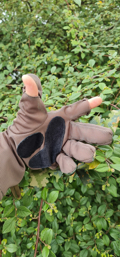 Green 3D Leaf Suit Gloves