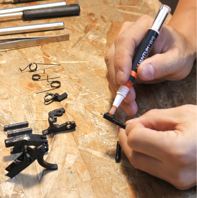 4UANTUM SMOOTH LUBRICANT BRUSH PEN