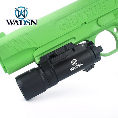 X300 Light Tactical Flashlight - Black