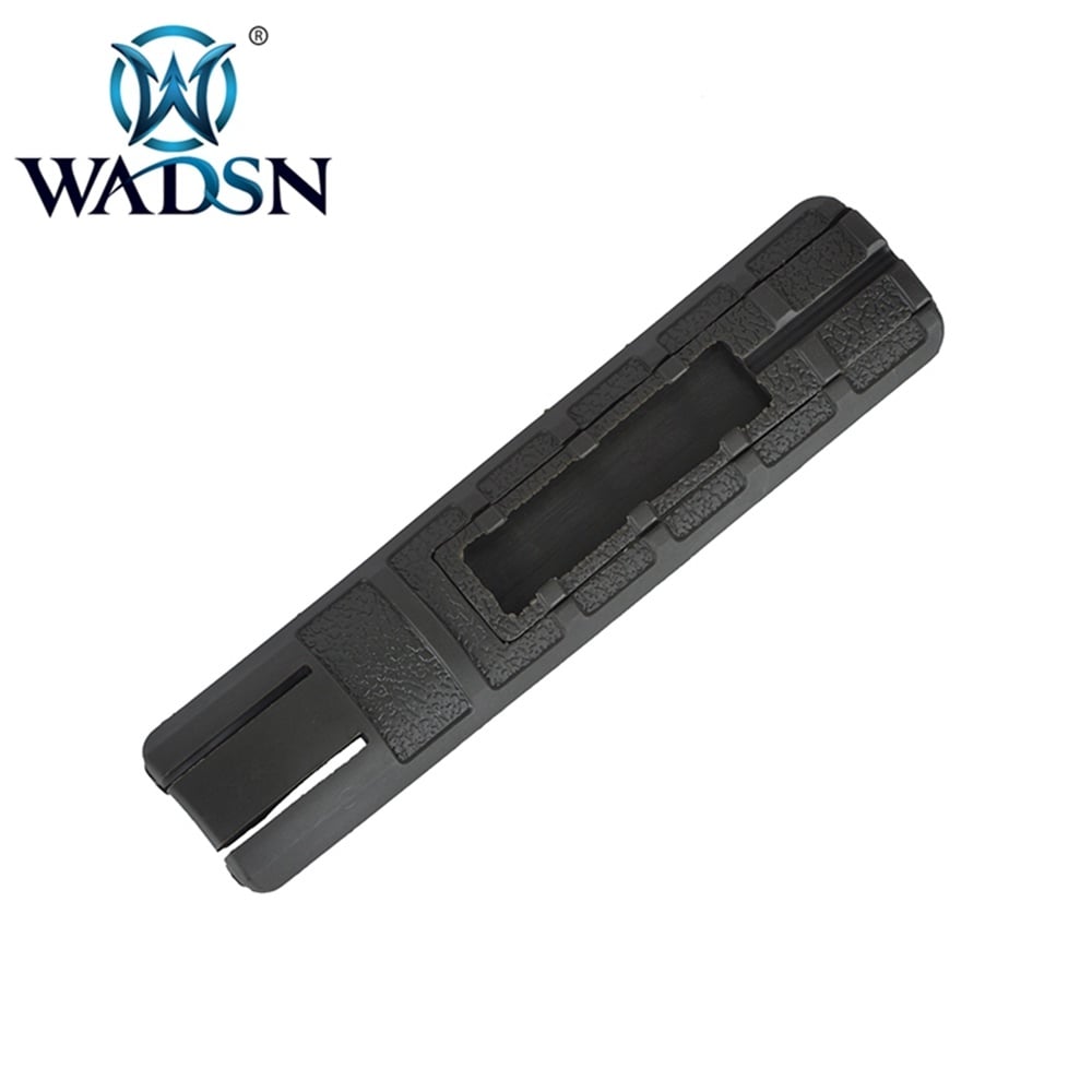TD Battle Grip Rail Cover With Pocket For Light Switch