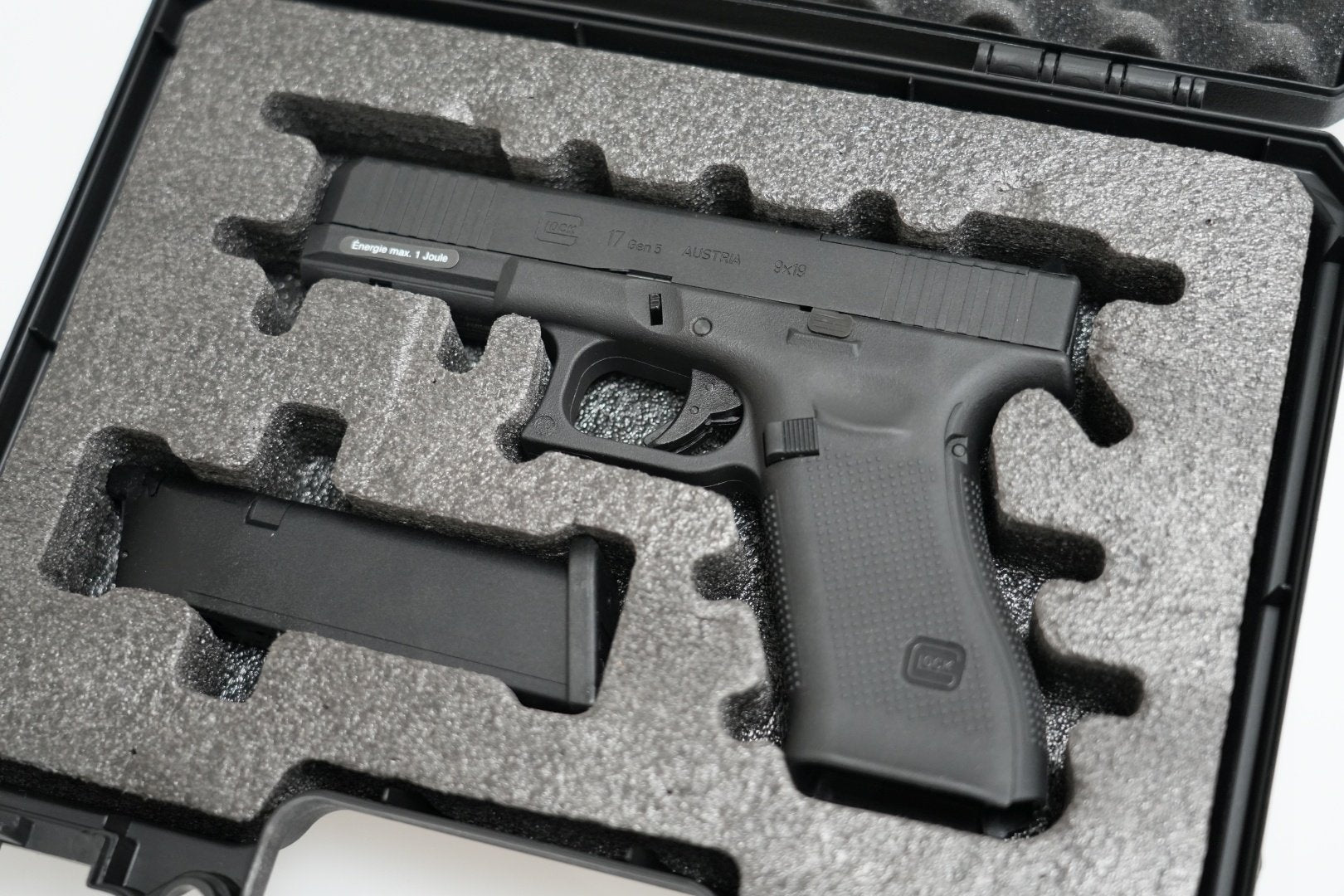 Étui pour pistolet en mousse prédécoupée - Noir